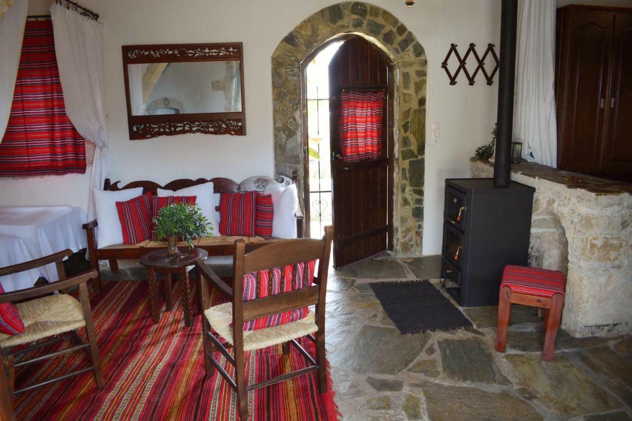 Anna'S Stone House Vila Megala Chorafia Exterior foto