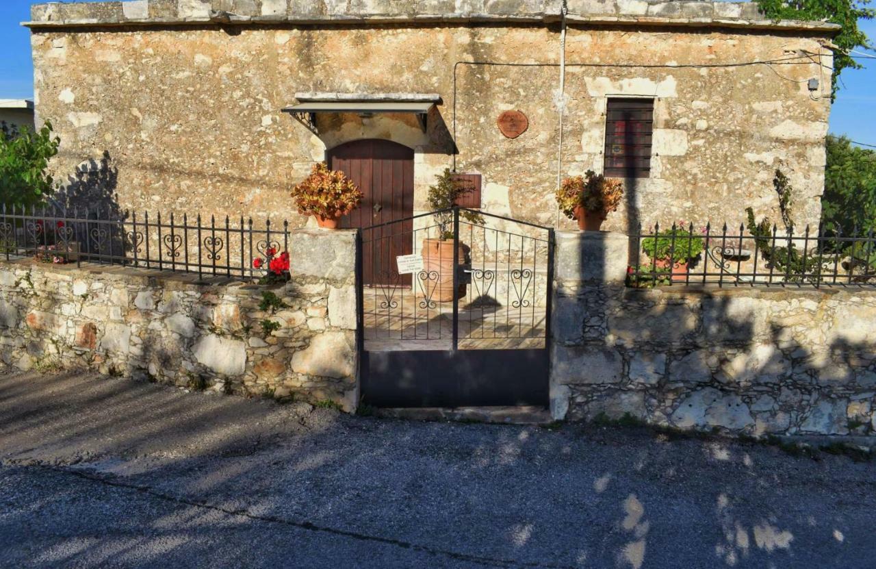 Anna'S Stone House Vila Megala Chorafia Exterior foto